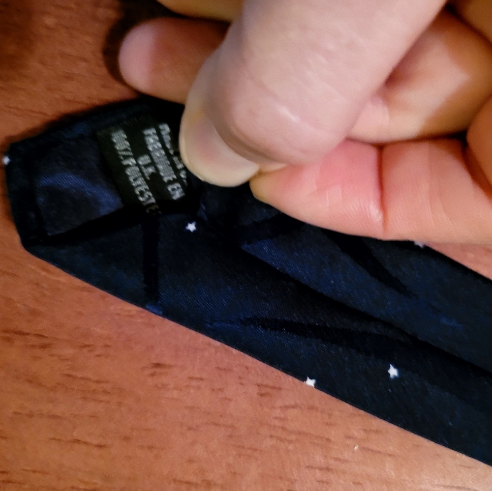 VTG Y2K Times Square New Year's Eve Tie 2000 Ball Drop Vicky Davis New York City - Picture 4 of 4